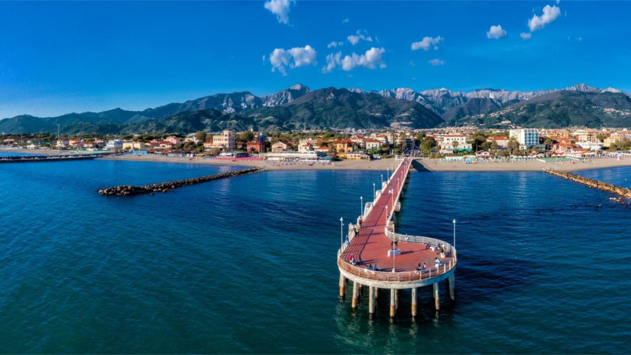 "La Casetta Nascosta" A Marina Di Massa Buitenkant foto